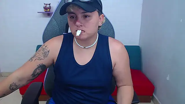 isabeautyx19 online show from 02/05/25, 05:20