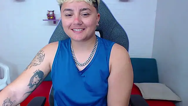 isabeautyx19 online show from 02/24/25, 05:43