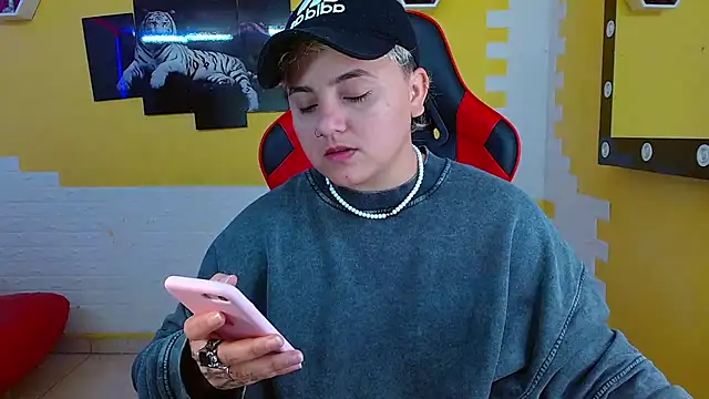 isabeautyx19 online show from 03/09/25, 01:25