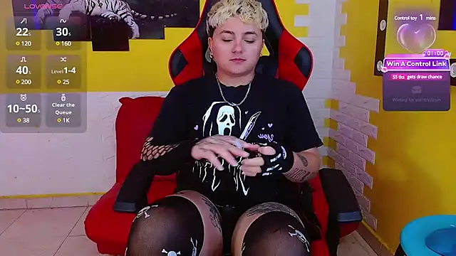 isabeautyx19 online show from 03/12/25, 02:20