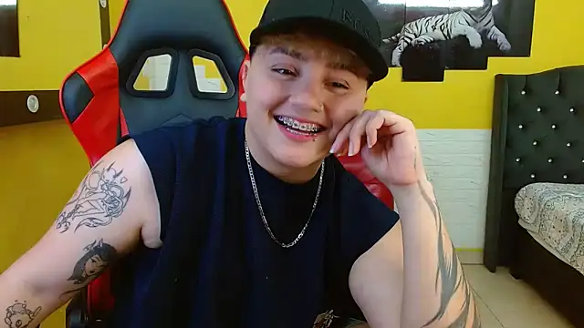 isabeautyx19 online show from 09/25/25, 03:54