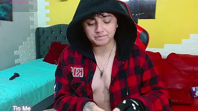 isabeautyx19 online show from 02/25/26, 02:21