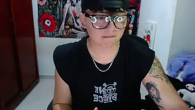 isabeautyx19 online show from 04/28/26, 02:10