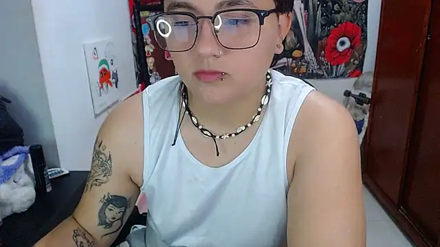 isabeautyx19 online show from 05/10/26, 05:01