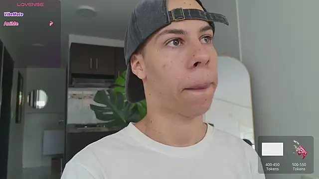 grey   27 online show from 10/02/25, 12:12