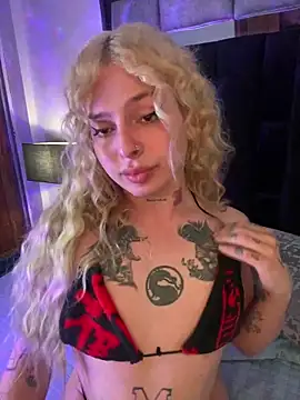 Snapshot of Bonnie_vega chatting on 01/06/25, 10:26 Bonnie vega online show from 01/06/25, 10:26