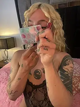 Snapshot of Bonnie_vega chatting on 01/14/25, 08:26 Bonnie vega online show from 01/14/25, 08:26