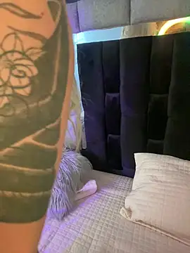 Snapshot of Bonnie_vega chatting on 03/11/25, 04:07 Bonnie vega online show from 03/11/25, 04:07