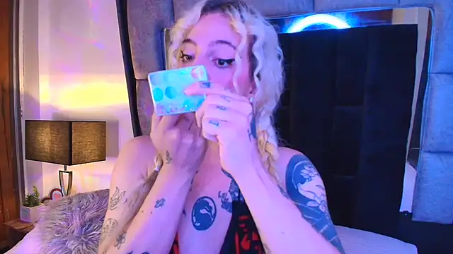 Snapshot of Bonnie_vega chatting on 03/14/25, 01:37 Bonnie vega online show from 03/14/25, 01:37