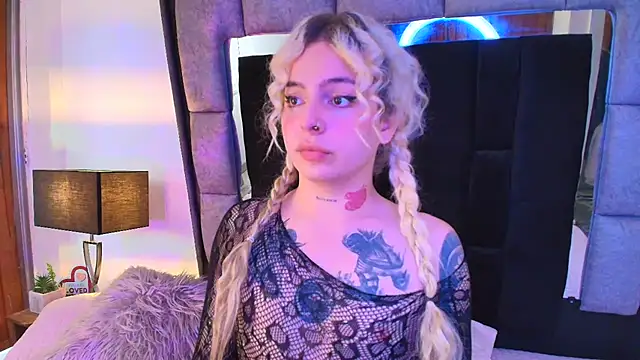 Snapshot of Bonnie_vega chatting on 03/16/25, 03:06 Bonnie vega online show from 03/16/25, 03:06