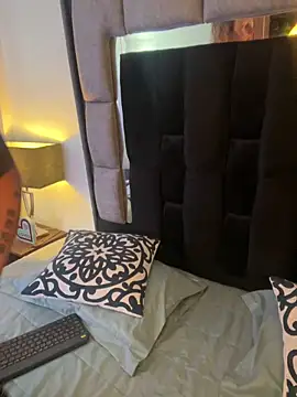 Snapshot of Bonnie_vega chatting on 10/18/25, 08:20 Bonnie vega online show from 10/18/25, 08:20