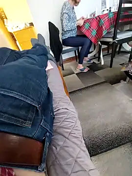 Snapshot of mia69x chatting on 03/07/25, 04:44 mia69x online show from 03/07/25, 04:44