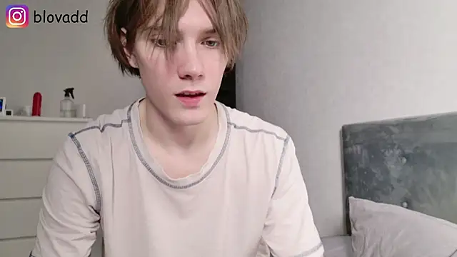 callmenineoneseven online show from 07/10/26, 12:15