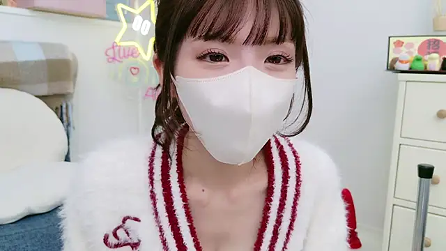 -minami- online show from 01/12/25, 06:49