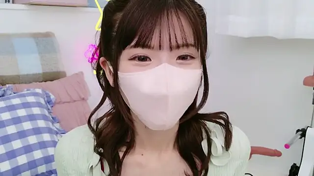 -minami- online show from 03/18/25, 12:14