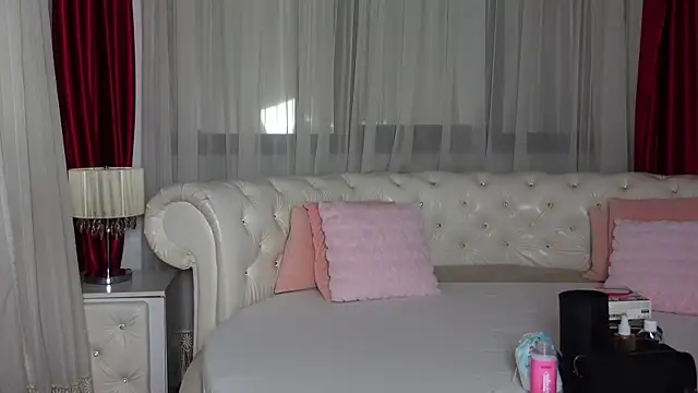 NinaCrystal1 online show from 02/14/25, 06:12