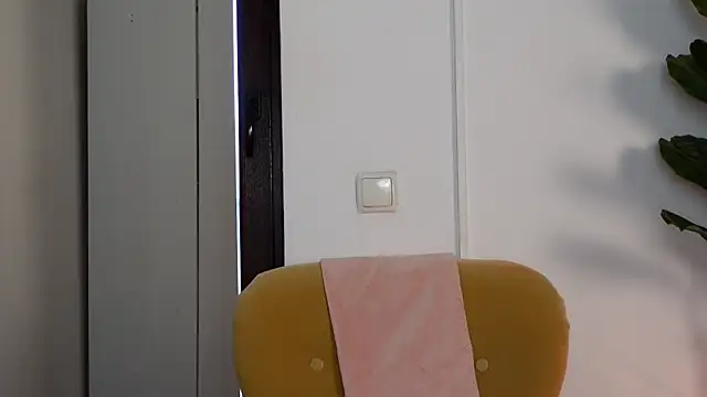 NinaCrystal1 online show from 02/28/26, 06:58