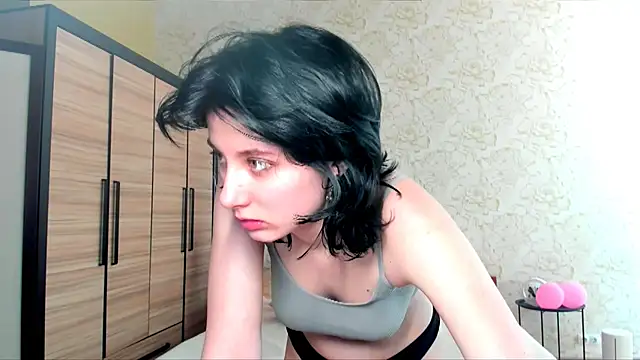 JulisSweet online show from 02/27/25, 01:28