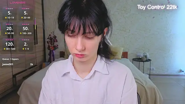 JulisSweet online show from 07/06/26, 06:54