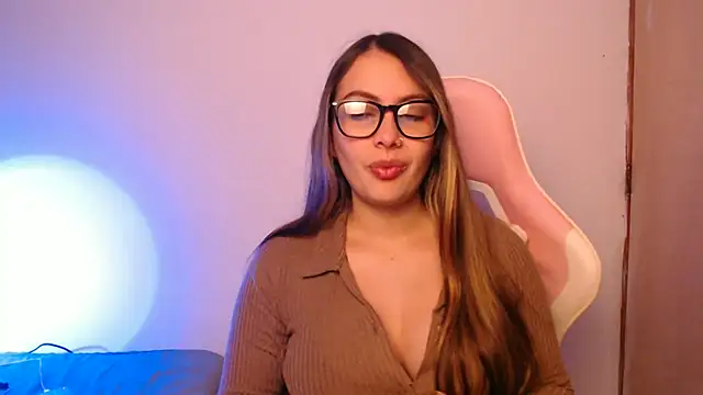 lalawhitte online show from 10/14/25, 09:48