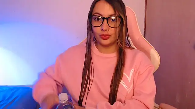 lalawhitte online show from 11/08/25, 03:34