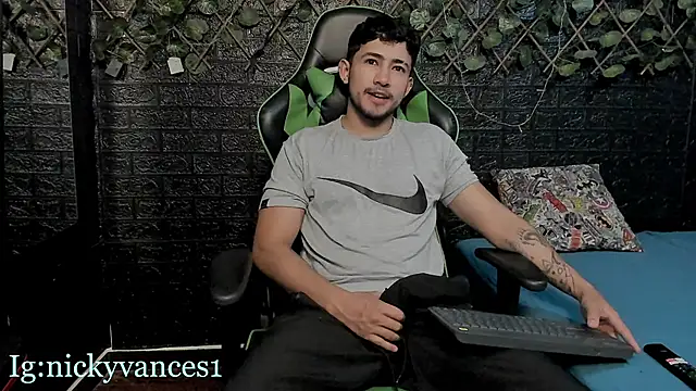 nicky vances online show from 10/22/25, 06:40