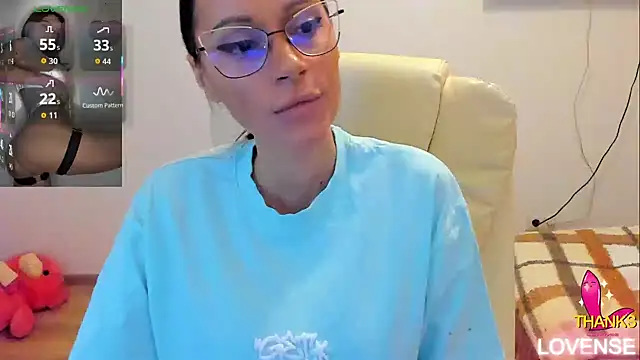 kissnicol32 online show from 03/07/26, 05:10