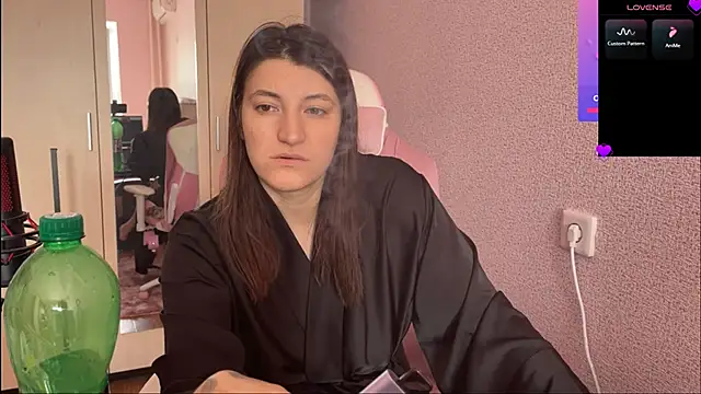 Katrin  kiss online show from 02/21/25, 09:45