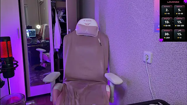 Katrin  kiss online show from 02/21/25, 05:20