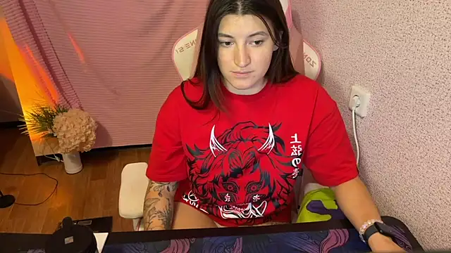 Katrin  kiss online show from 12/03/25, 06:39