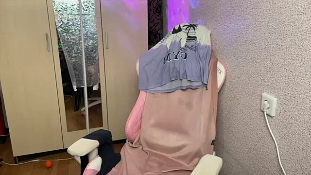 Katrin  kiss online show from 05/06/26, 06:13