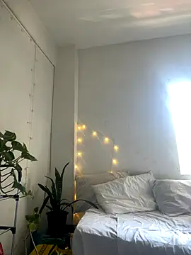 melisabunnny online show from 12/04/25, 12:14