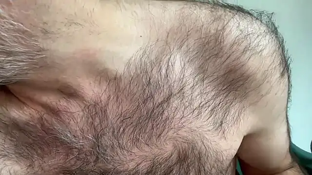 Snapshot of Brianjonest chatting on 11/04/25, 11:42 Brianjonest online show from 11/04/25, 11:42