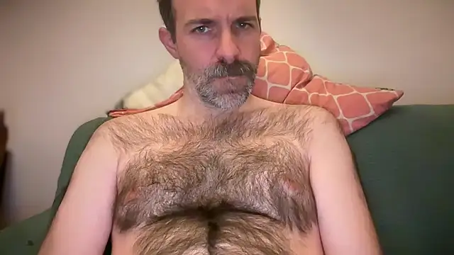 Snapshot of Brianjonest chatting on 02/19/26, 06:15 Brianjonest online show from 02/19/26, 06:15