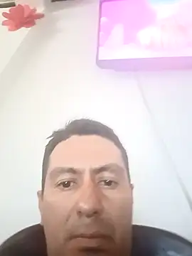 walwan85 online show from 10/31/25, 08:21