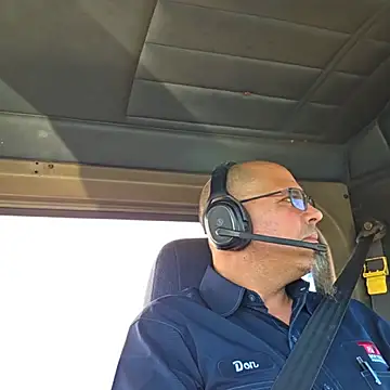 Snapshot of KrazyLegz chatting on 10/23/25, 02:38 KrazyLegz online show from 10/23/25, 02:38