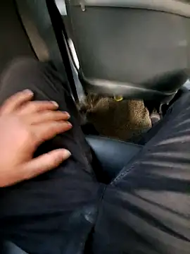 Snapshot of johny_69d@xh chatting on 11/26/25, 11:44 johny 69dxh online show from 11/26/25, 11:44