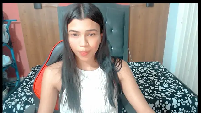 lyanamerry0 online show from 10/02/25, 08:49