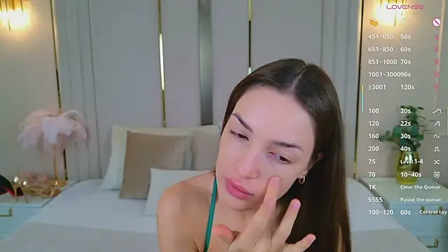 BellaHalles online show from 01/13/26, 05:24