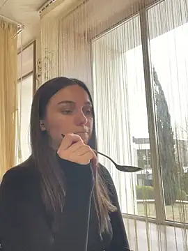 Snapshot of Jinna_milli chatting on 03/05/25, 12:33 Jinna milli online show from 03/05/25, 12:33