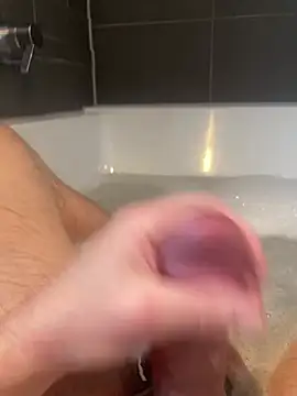 Snapshot of LivingLegend1978 chatting on 02/16/25, 09:59 LivingLegend1978 online show from 02/16/25, 09:59