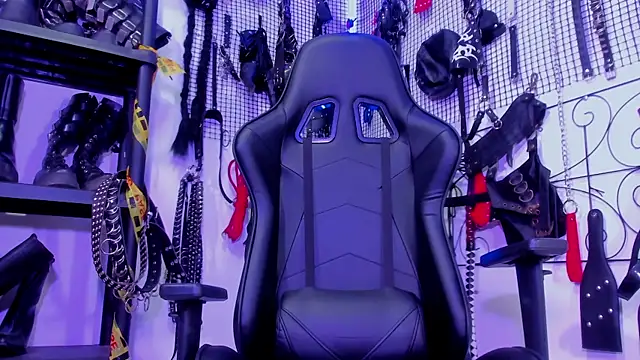 Snapshot of Agatha_BDSM chatting on 02/06/25, 09:06 Agatha BDSM online show from 02/06/25, 09:06