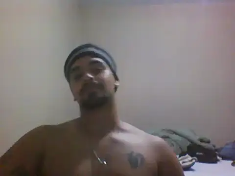 Snapshot of Xcumshot33 chatting on 12/13/24, 03:27 Xcumshot33 online show from 12/13/24, 03:27