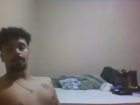 Snapshot of Xcumshot33 chatting on 12/17/24, 03:06 Xcumshot33 online show from 12/17/24, 03:06