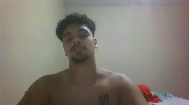 Snapshot of Xcumshot33 chatting on 01/13/25, 01:13 Xcumshot33 online show from 01/13/25, 01:13