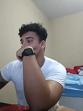 Snapshot of Xcumshot33 chatting on 02/20/25, 09:31 Xcumshot33 online show from 02/20/25, 09:31