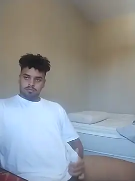 Snapshot of Xcumshot33 chatting on 02/28/25, 11:58 Xcumshot33 online show from 02/28/25, 11:58