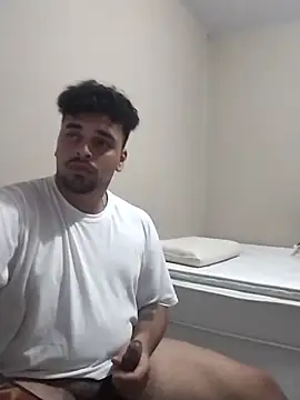 Snapshot of Xcumshot33 chatting on 03/12/25, 12:47 Xcumshot33 online show from 03/12/25, 12:47