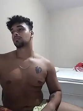 Snapshot of Xcumshot33 chatting on 03/13/25, 04:05 Xcumshot33 online show from 03/13/25, 04:05