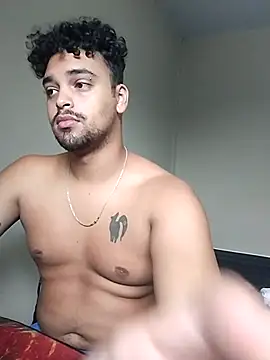 Snapshot of Xcumshot33 chatting on 03/17/25, 09:13 Xcumshot33 online show from 03/17/25, 09:13